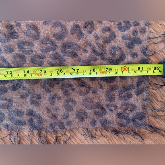 Sandra Angelozzi leopard print scarf - Picture 3 of 3